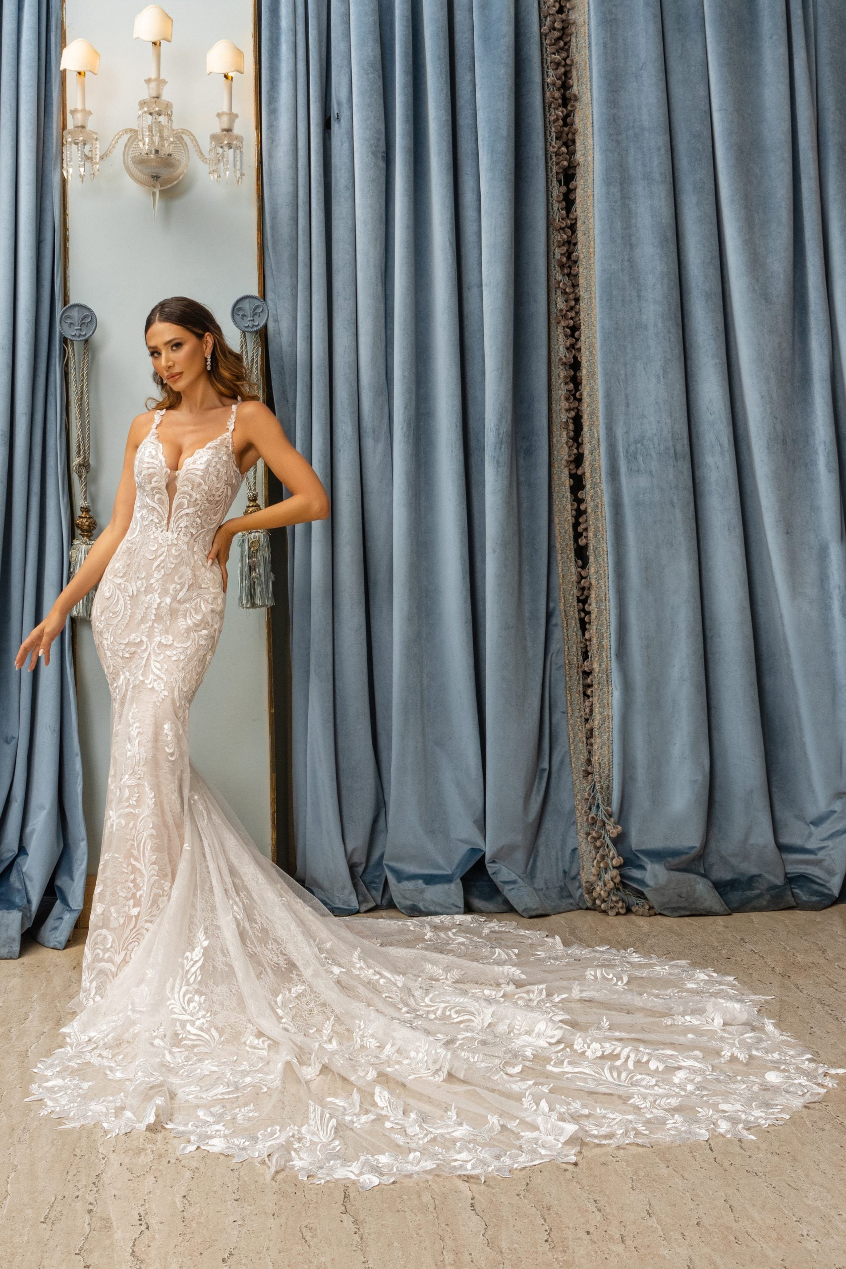 Wedding Dress Style Code LUNA