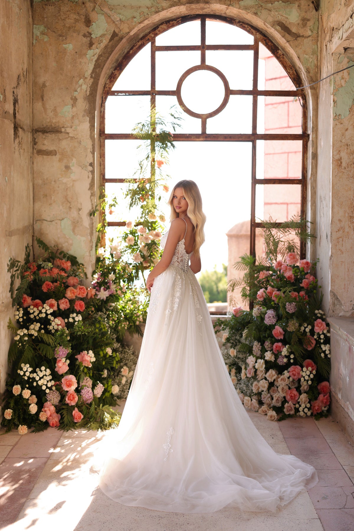 AMARRA WEDDING BRIDAL DRESS Style Riley 44021
