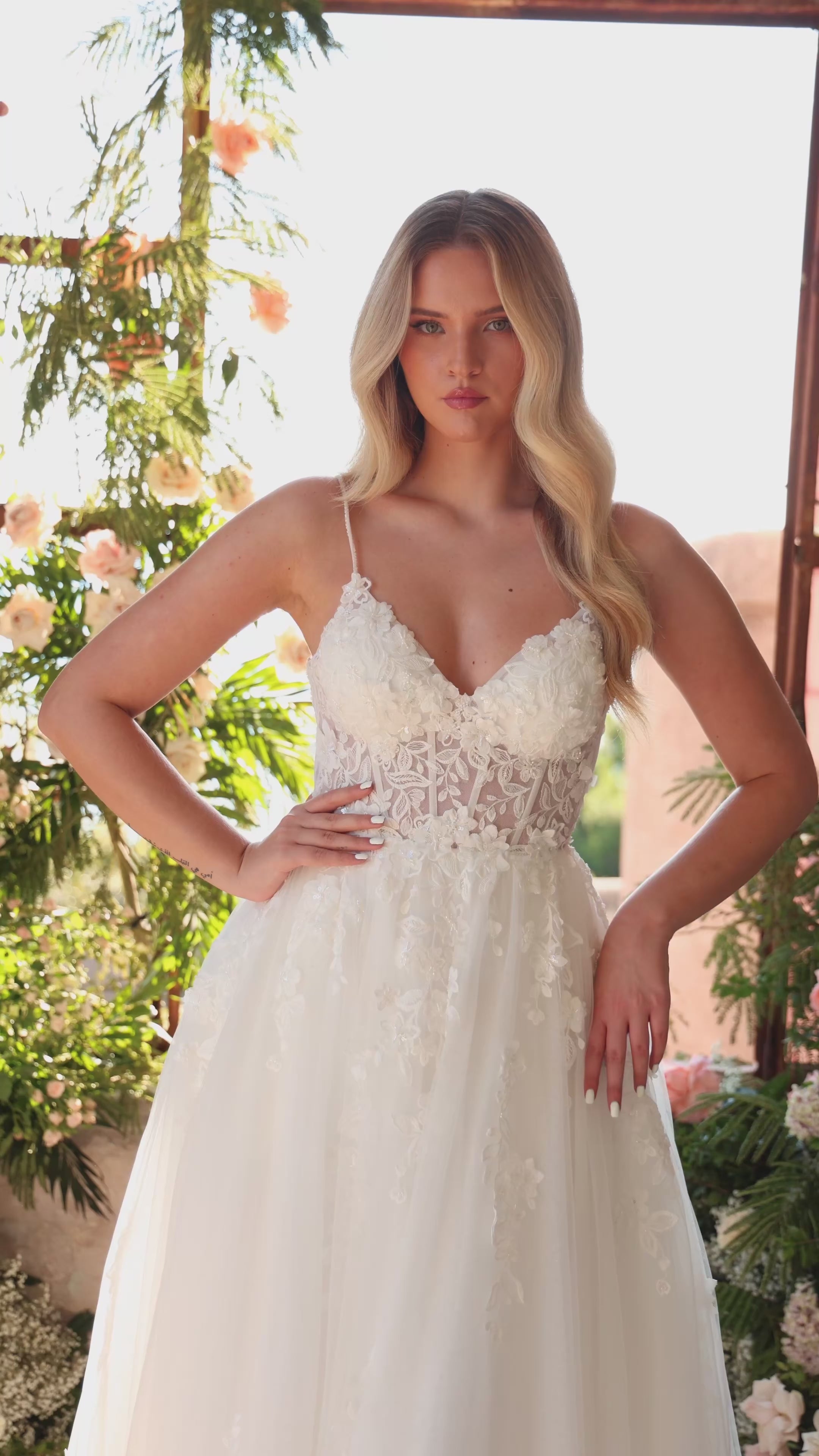 AMARRA WEDDING BRIDAL DRESS Style Riley 44021